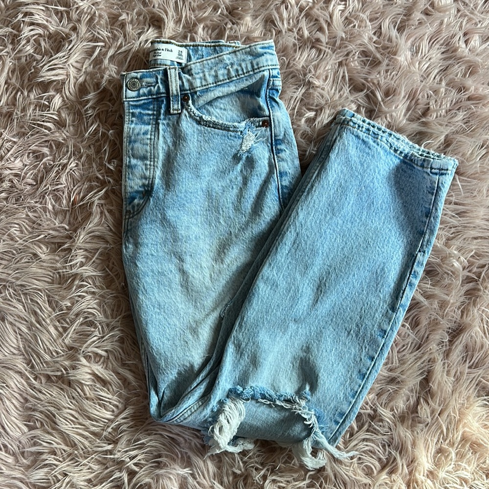 A&F High Rise Dad Jeans-Size 24 short
